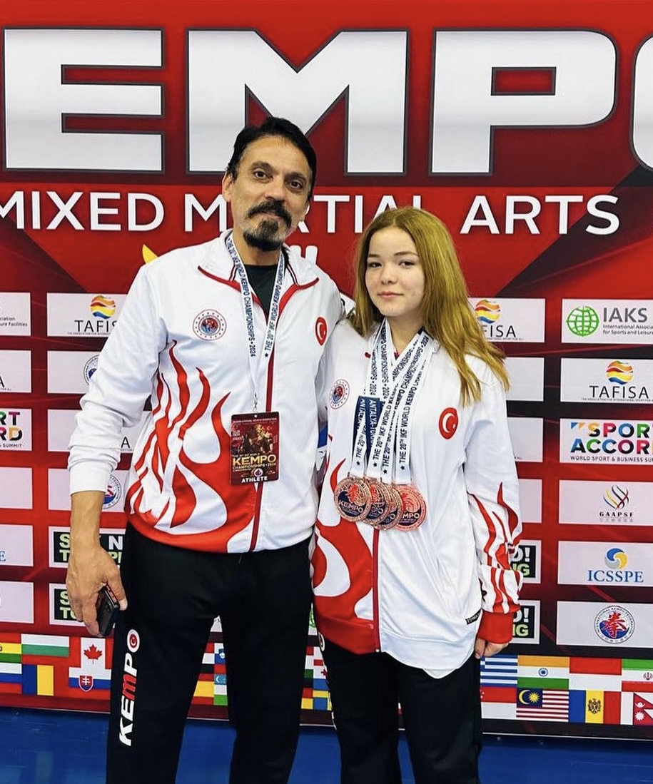 Bodrum Akademi Spor Kulübü, Dünya Şampiyonasından 11 madalya ile döndü 