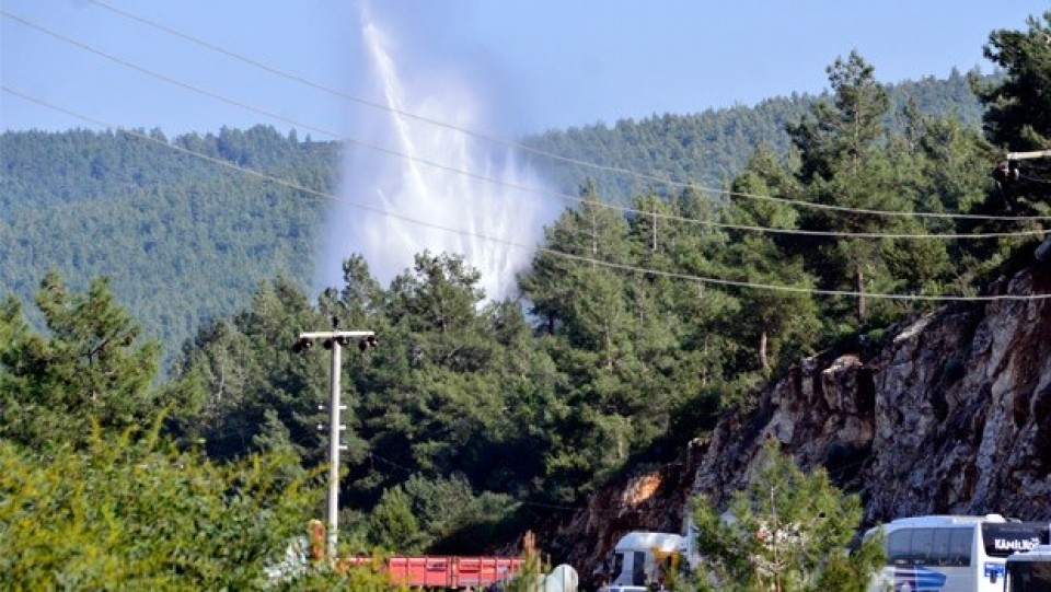 Ne patlama! 20 metreye fırladı