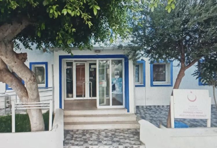 Bodrum 1 No’lu Aile Sağlığı Merkezi, depreme dayanıklı olmadığı gerekçesiyle tahliye ediliyor