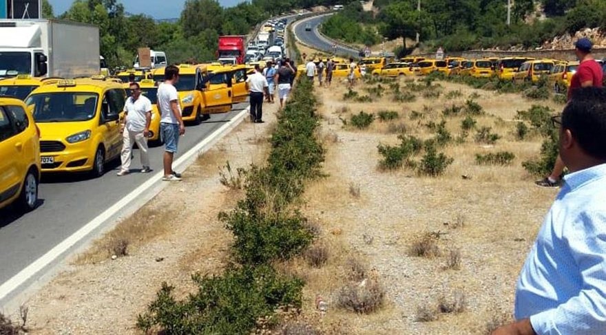 800 ARAÇLIK TAKSİ KONVOYUNUN UBER PROTESTOSU