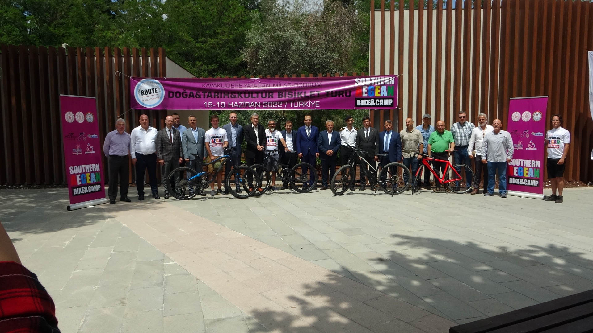 'Bike & Camp Bisiklet Turu' tanıtım toplantısı antik kentte yapıldı gerçekleştirildi 
