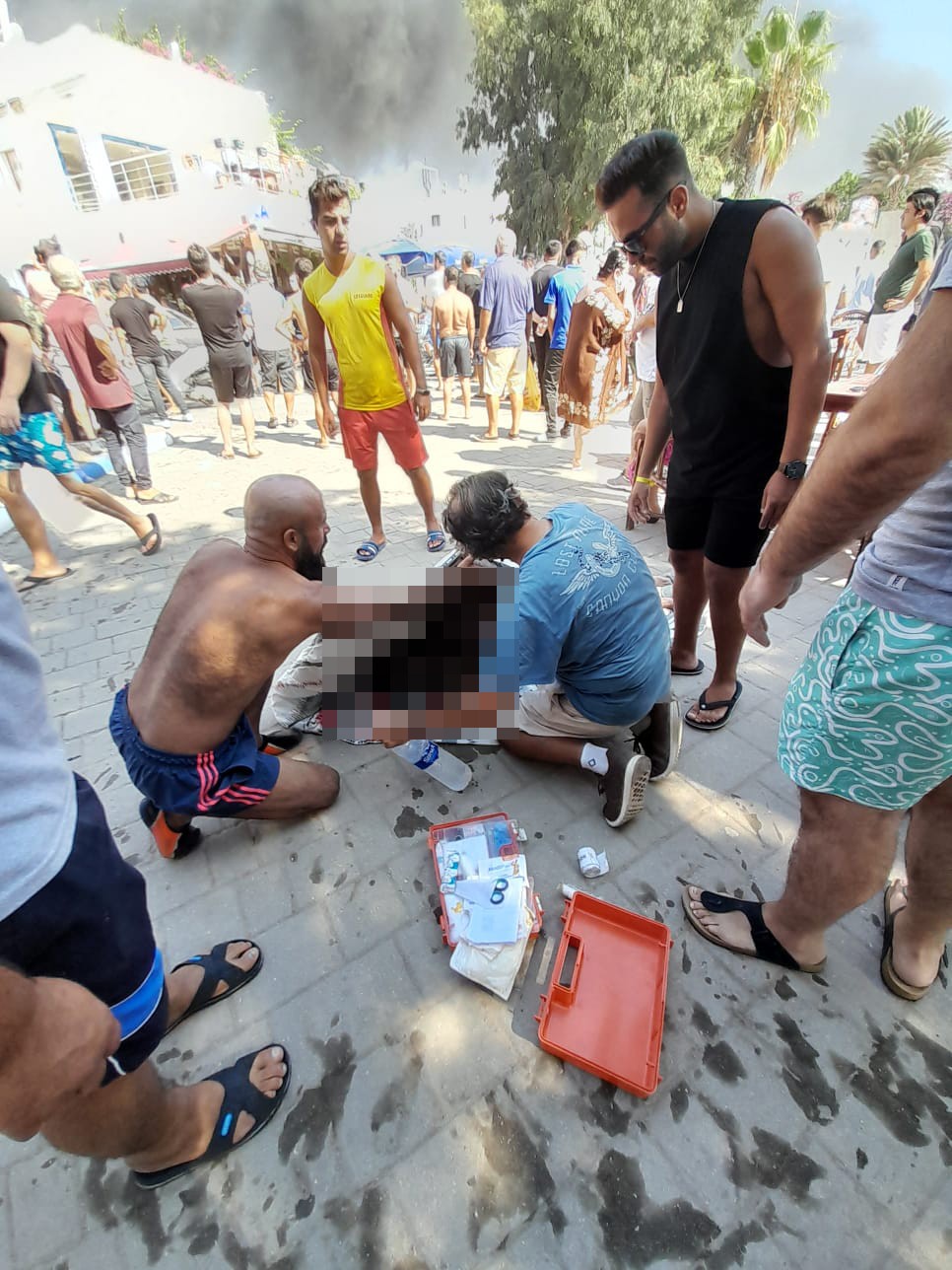 Bodrum’da korku dolu anlar! Alevlerin arasında kalan kadın, ikinci kattan aşağı atladı