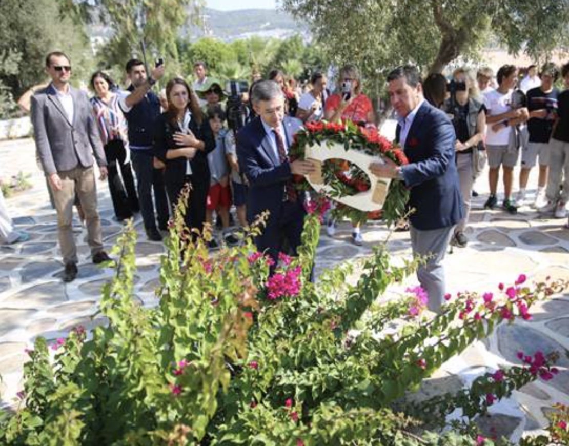 ‘Halikarnas Balıkçısı’ ölümünün 49'uncu yılında mezarı başında anıldı