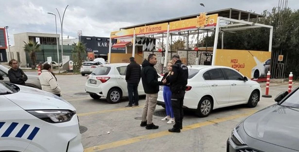 Maddi hasarlı kazanın kavgası büyük oldu