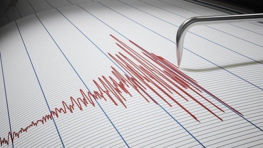 EGE AÇIKLARINDA PEŞ PEŞE 5 DEPREM!