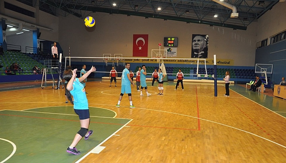 İlk mücadele 2 – 0 