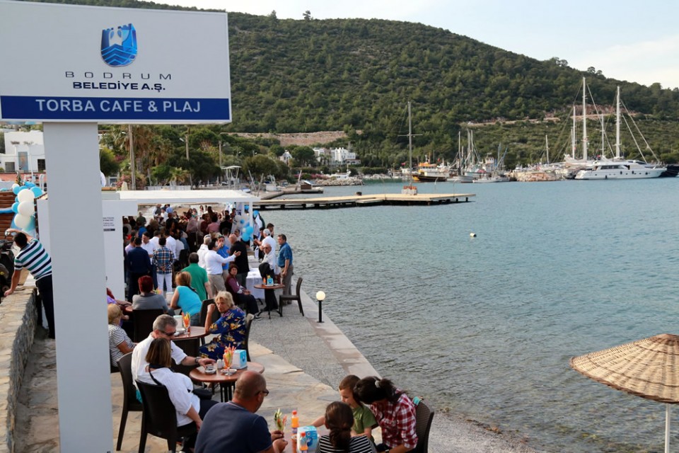 TORBA CAFE-PLAJ AÇILDI