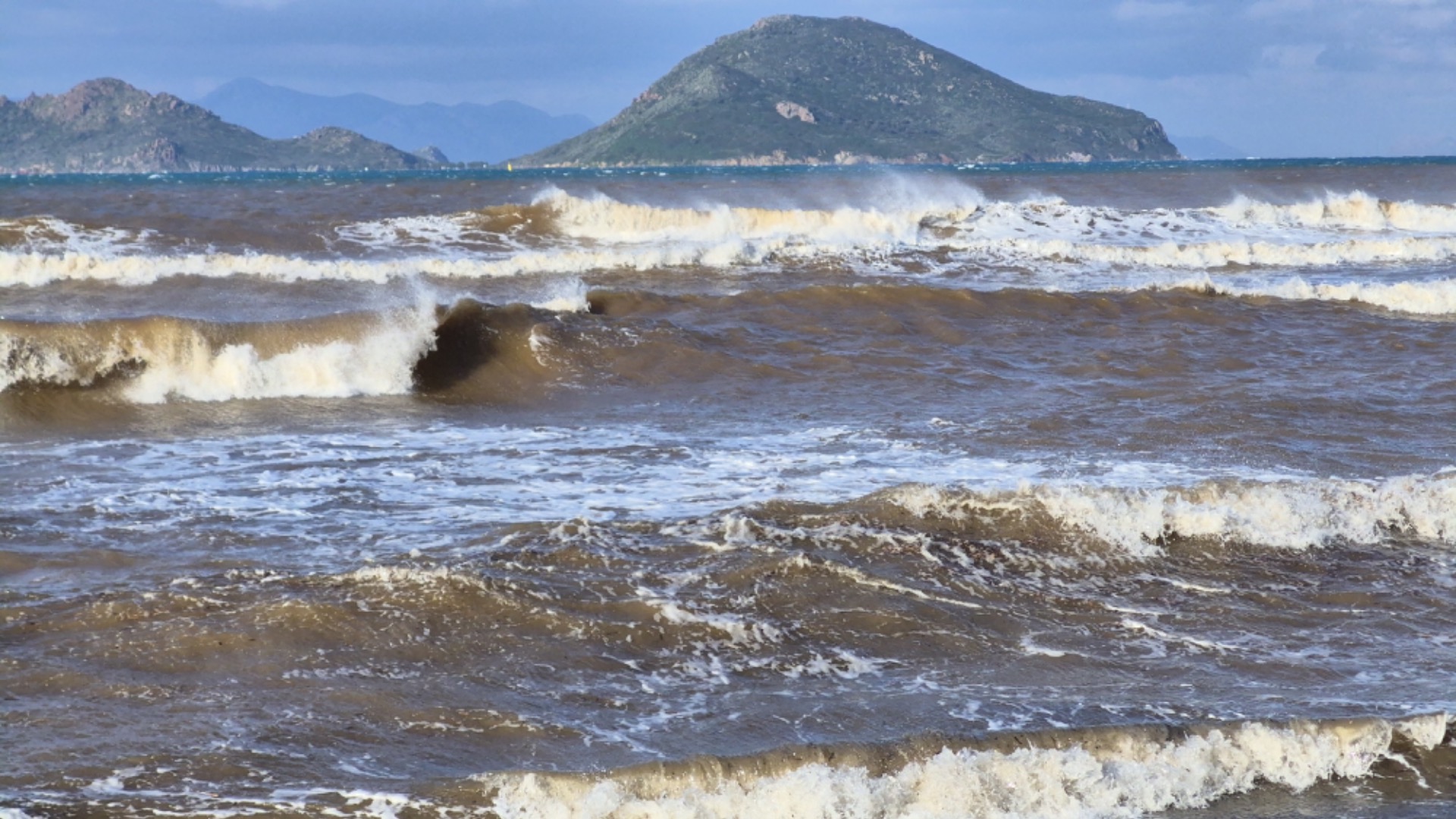 Bodrum’da fırtına etkili oluyor