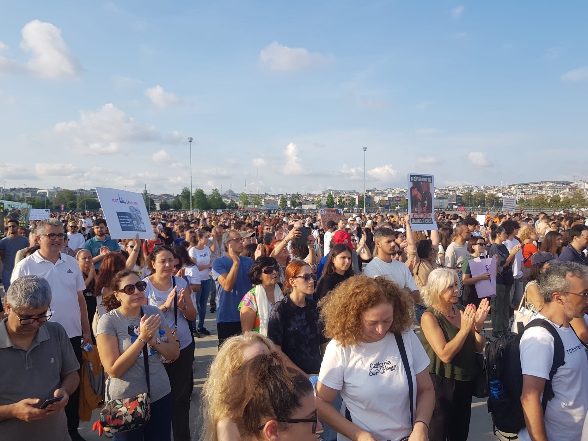 Yenikapı'da ‘Katliam Yasası'na Hayır’ mitingi