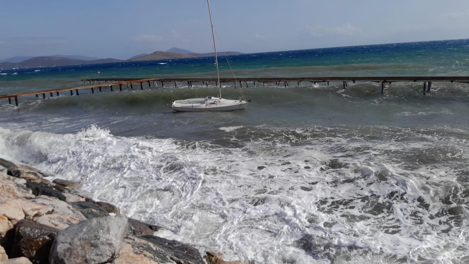 Bodrum’u fırtına vurdu!