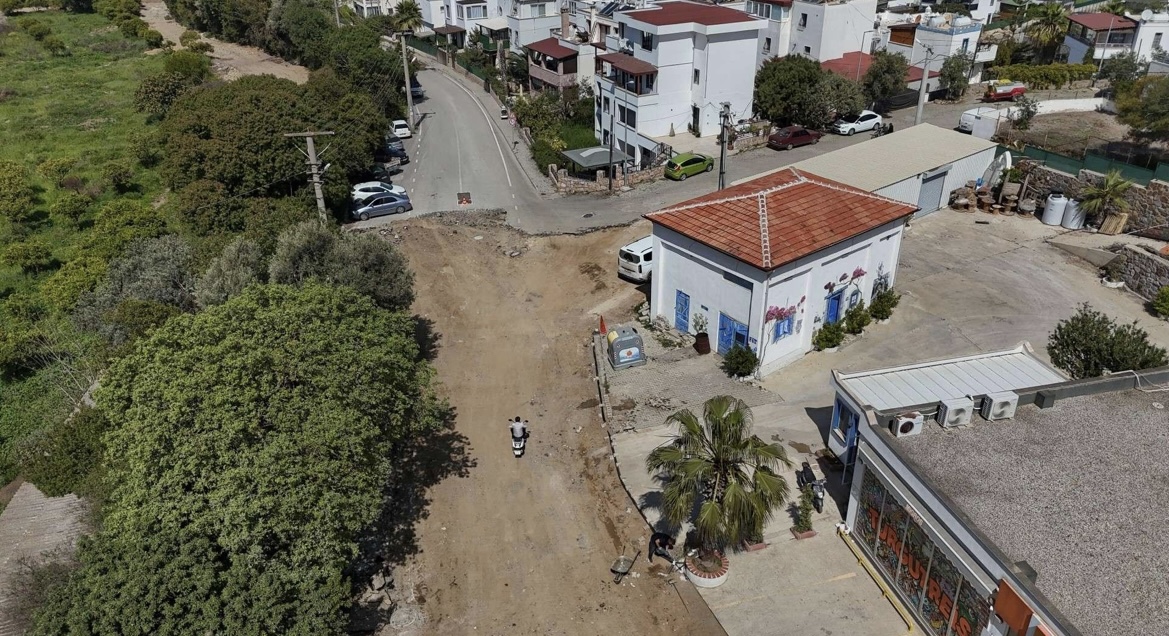 Bodrum genelinde asfalt çalışmaları devam ediyor 