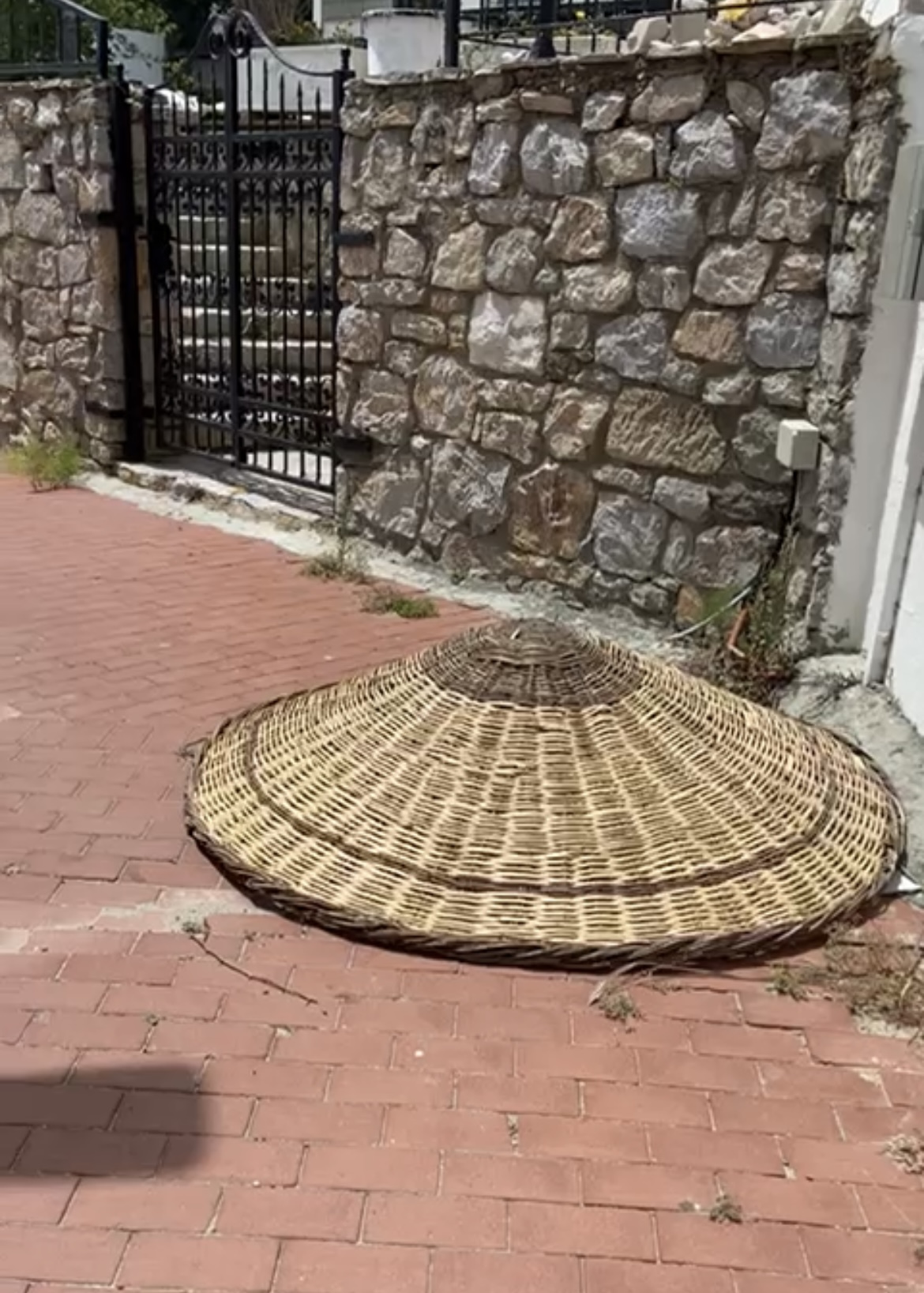 Gecekondu Plaj, Bitez’de tehlike saçtı!