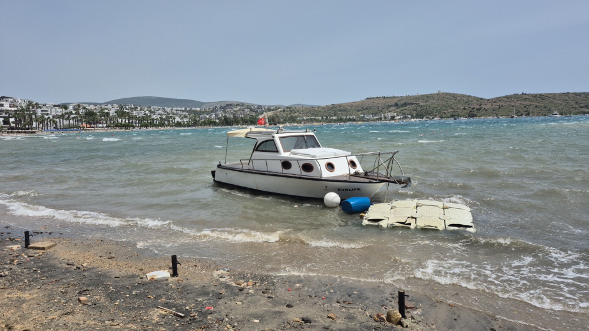 Bodrum’u vuran fırtına, denizcilerin kabusu oldu! 