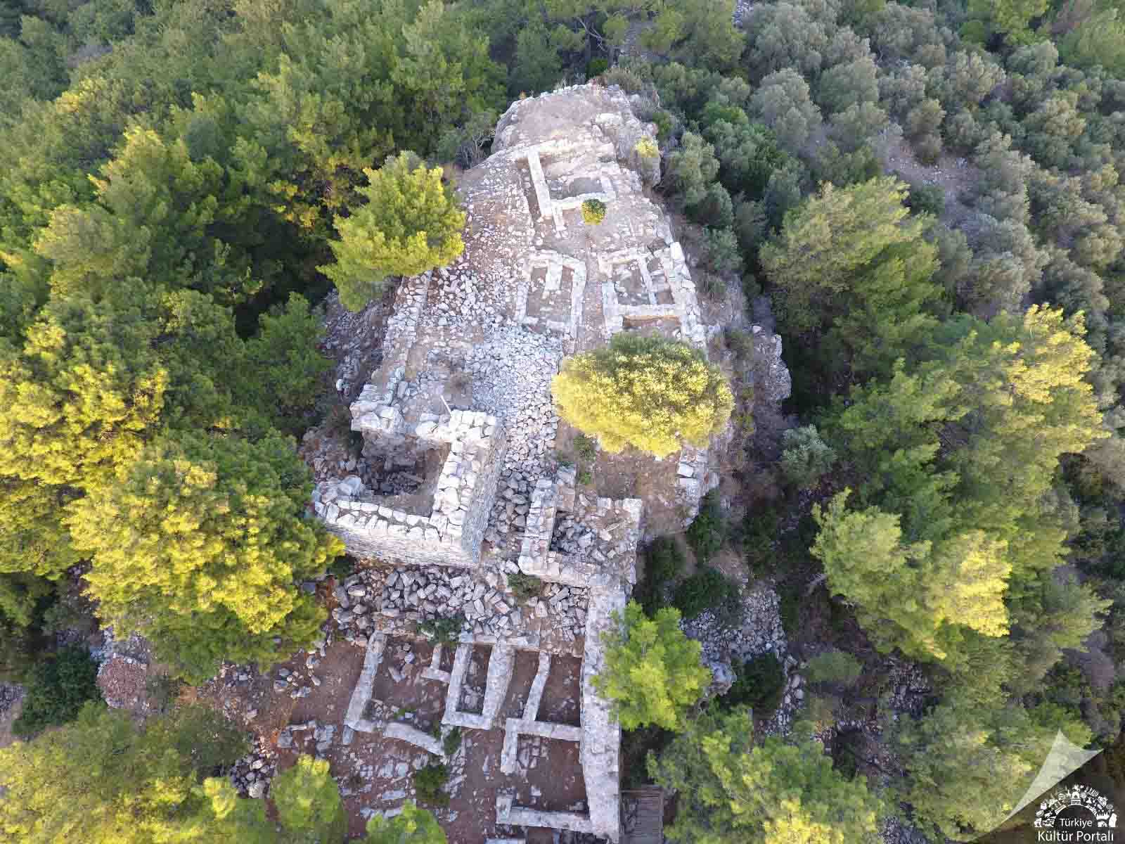 Ünlü akademisyen arkeolog Prof. Dr. Adnan Diler’in ismi, Pedasa Antik Kenti yakınındaki parkta yaşatılacak 