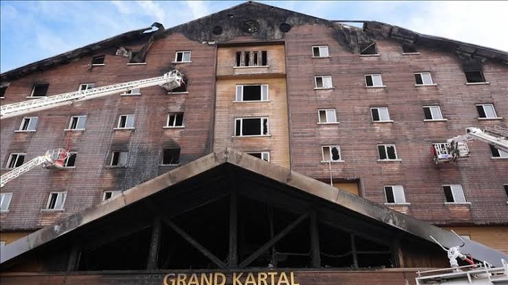 Kartalkaya’daki otel yangınında hayatını kaybedenler: Aileler yok oldu, karne hediyesi kabusa döndü