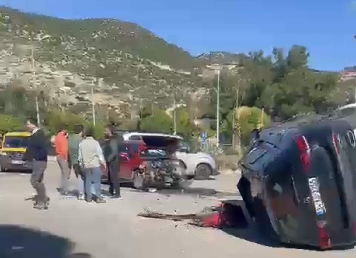 Cip ile otomobilin çarpıştığı kaza korkuttu! 