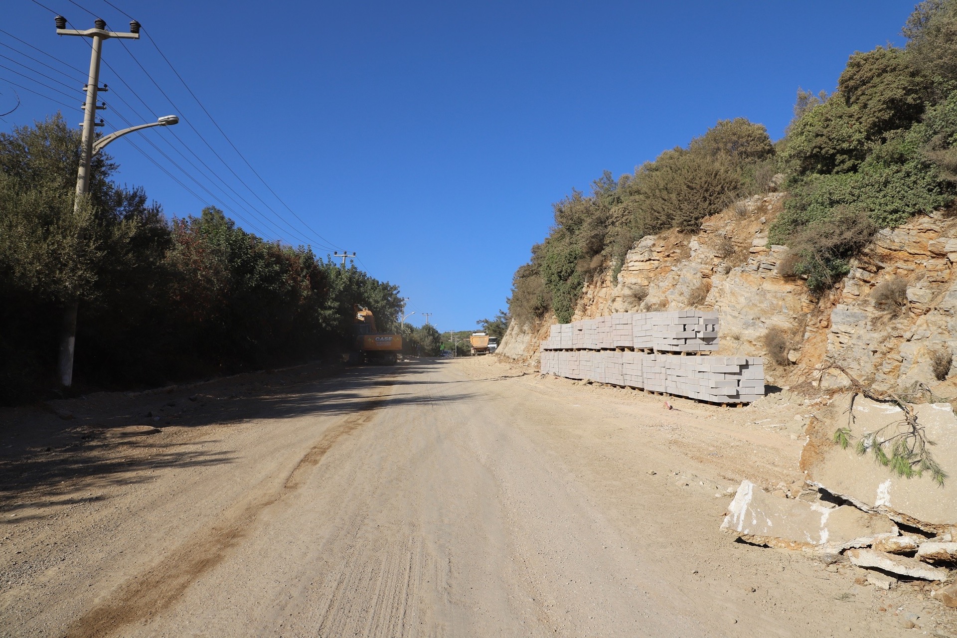 Mümtaz Ataman caddesinde yol ve kaldırım çalışmaları başlıyor