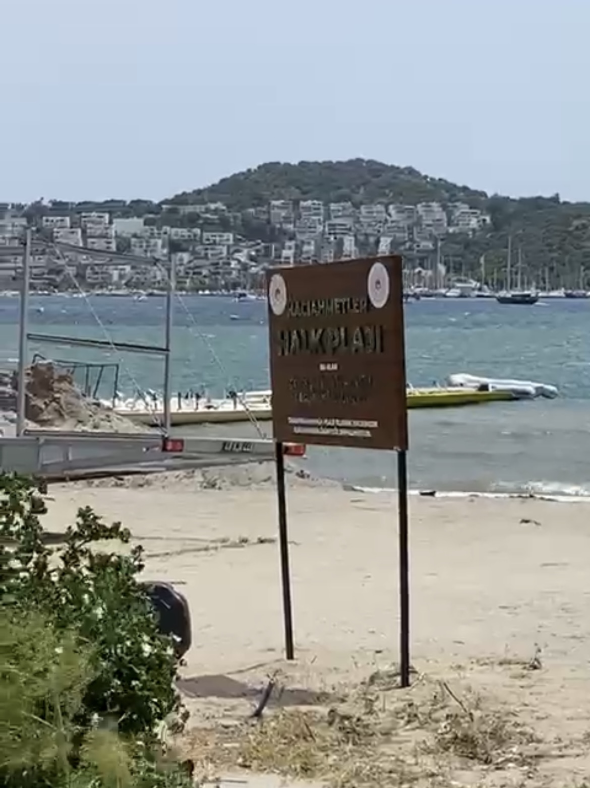 Gecekondu Plaj, Bitez’de tehlike saçtı!