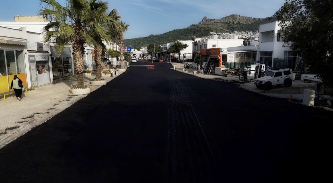 Bodrum genelinde asfalt çalışmaları devam ediyor 