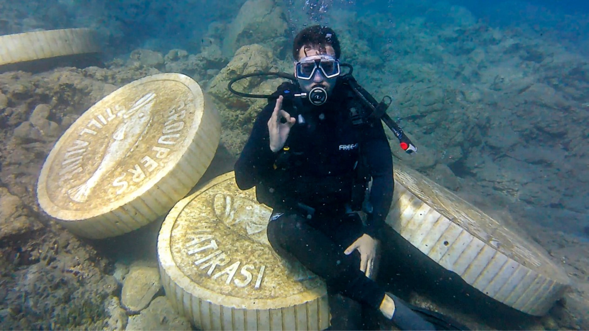 Bodrum'da denizin derinliklerinde sanat eserleri mavi sularla buluştu