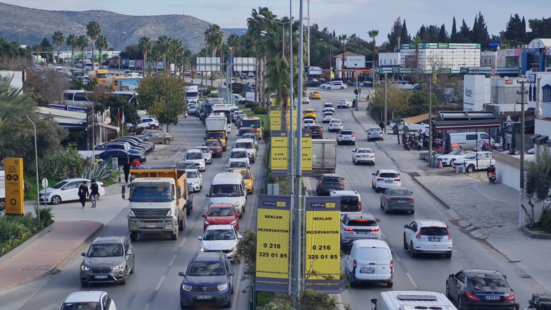 Bodrum’a 24 saatte 15 bin araç girdi