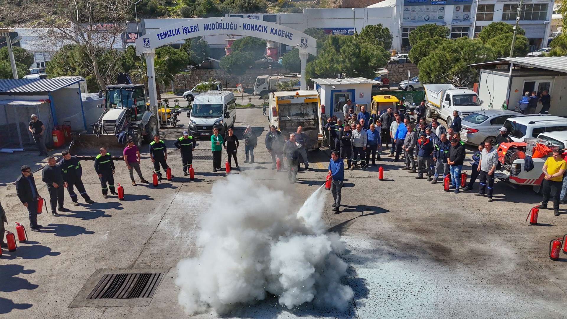 Bodrum Belediyesi personeline yangın eğitimi