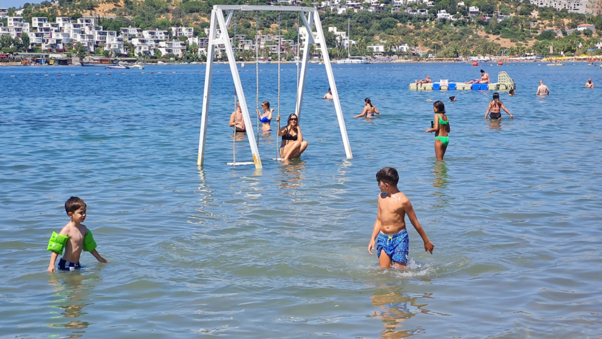 Bodrum’da hava sıcaklığı 38 dereceyi buldu