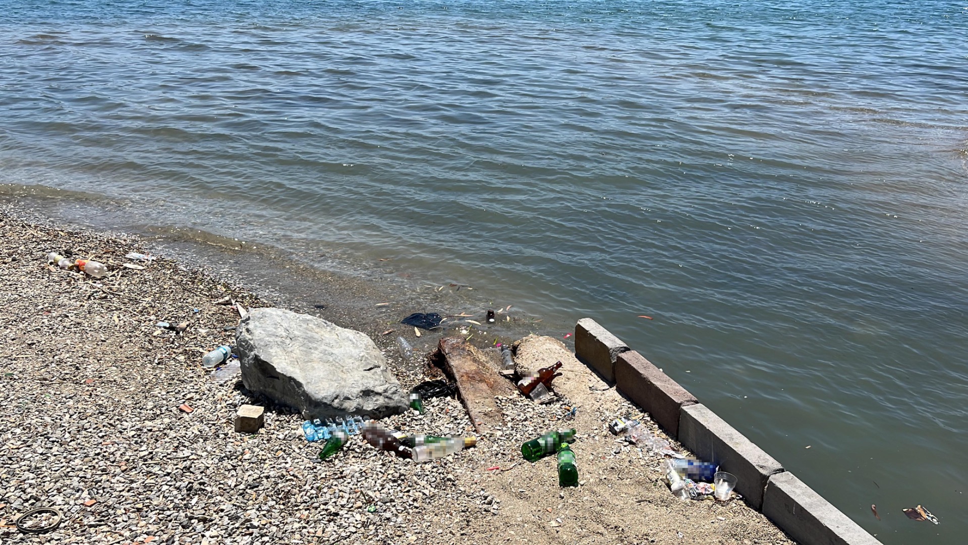 Bodrum’a gelen tatilciler gitti çöpleri kaldı! 