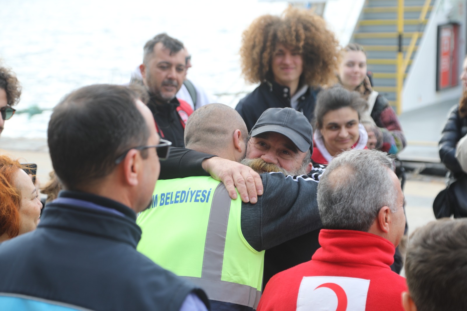 Yunanistan’dan Bodrum’a dayanışma zinciri sürüyor