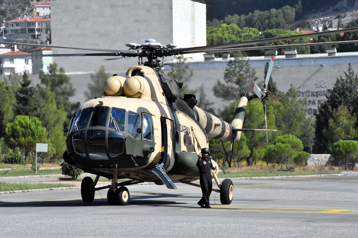 Bodrum semalarında helikopter destekli trafik denetimi