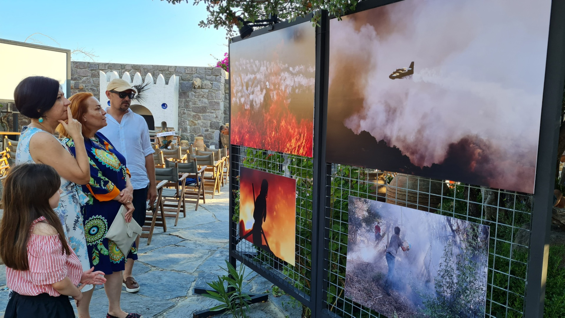 Foto muhabirinin yangın fotoğrafları sergisi beğeni topladı  