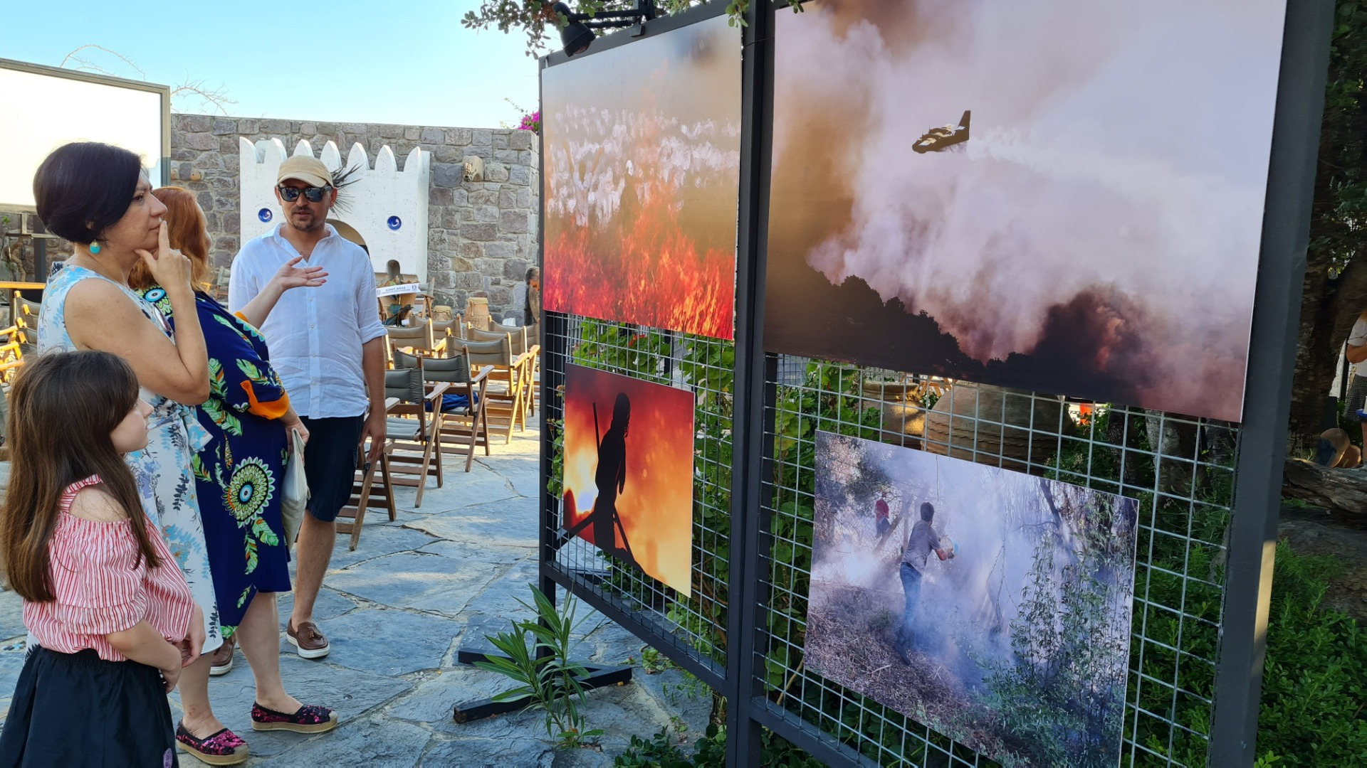 Foto muhabirinin yangın fotoğrafları sergisi beğeni topladı  