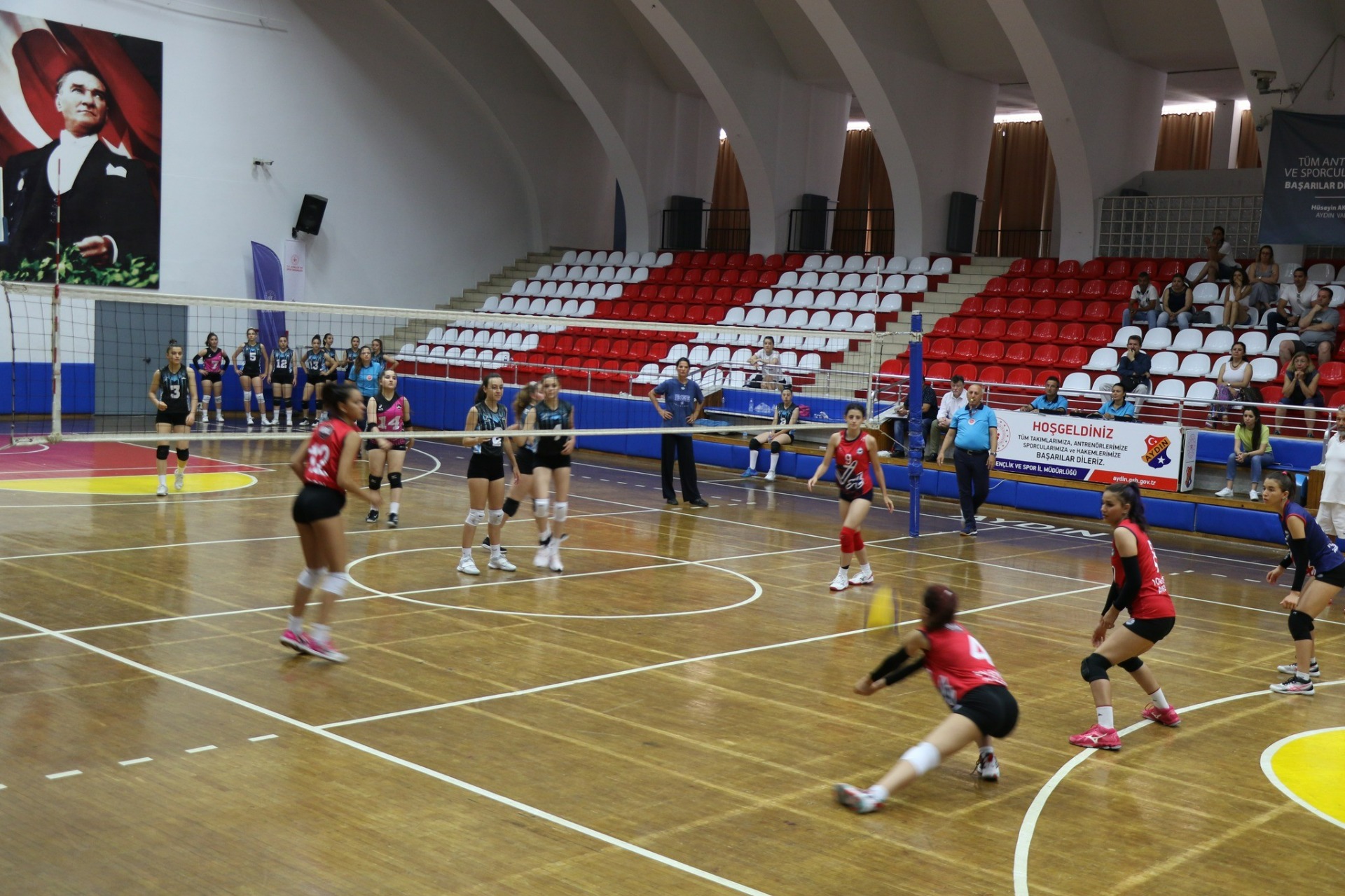 Voleybol Bölgesel Lig Finallerinde ‘Bodrumspor Kadın Voleybol Takımı’ 2. Lige yükseldi
