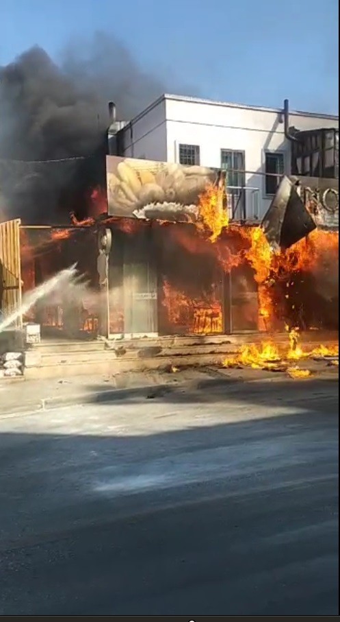 Bodrum'da fırın yangınında 3 iş yeri ile 2 ev zarar gördü