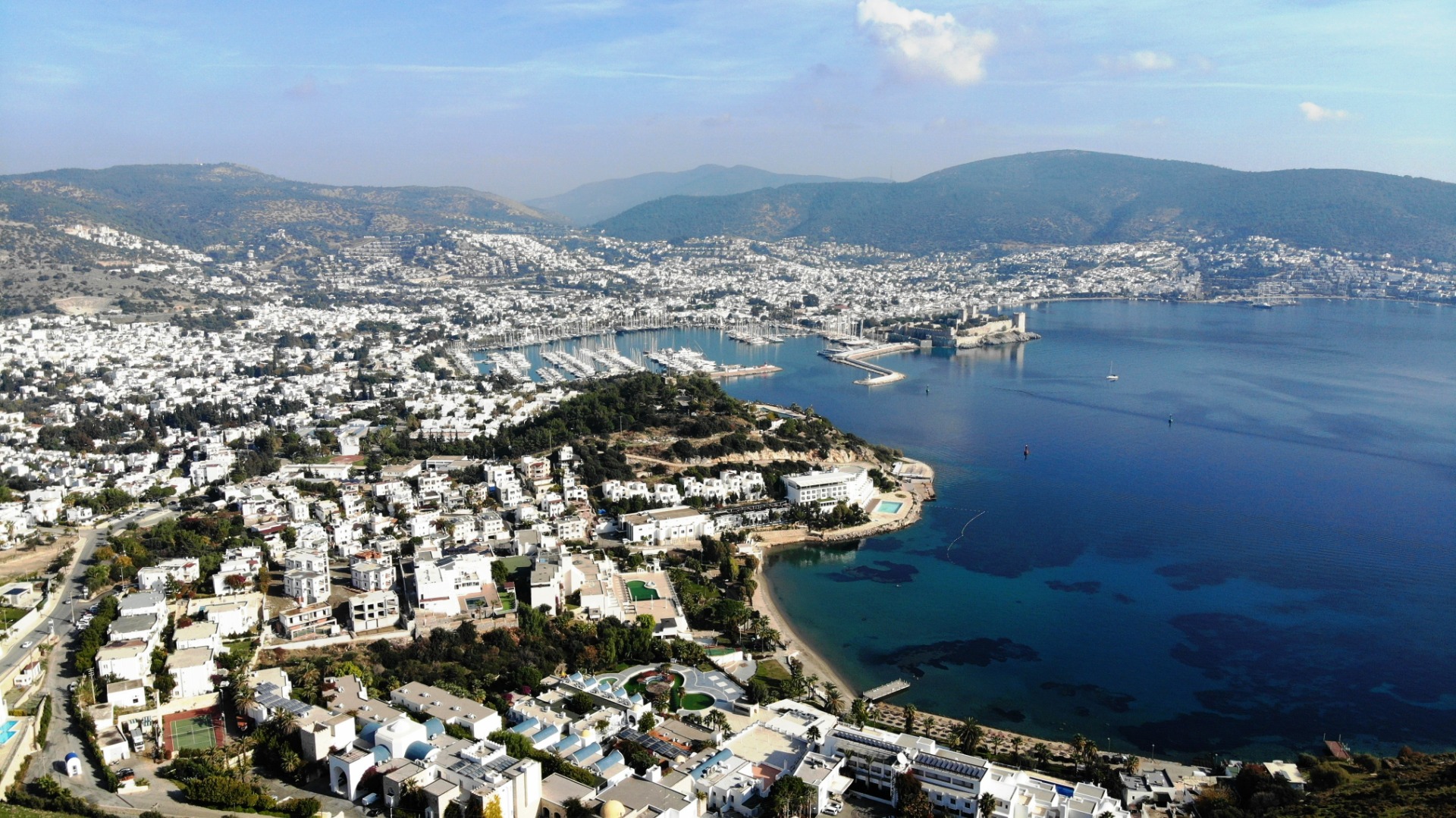 Turizmcilerden son dakika uyarısı; 'Rezervasyonsuz gelmeyin kapıda kalırsınız!'