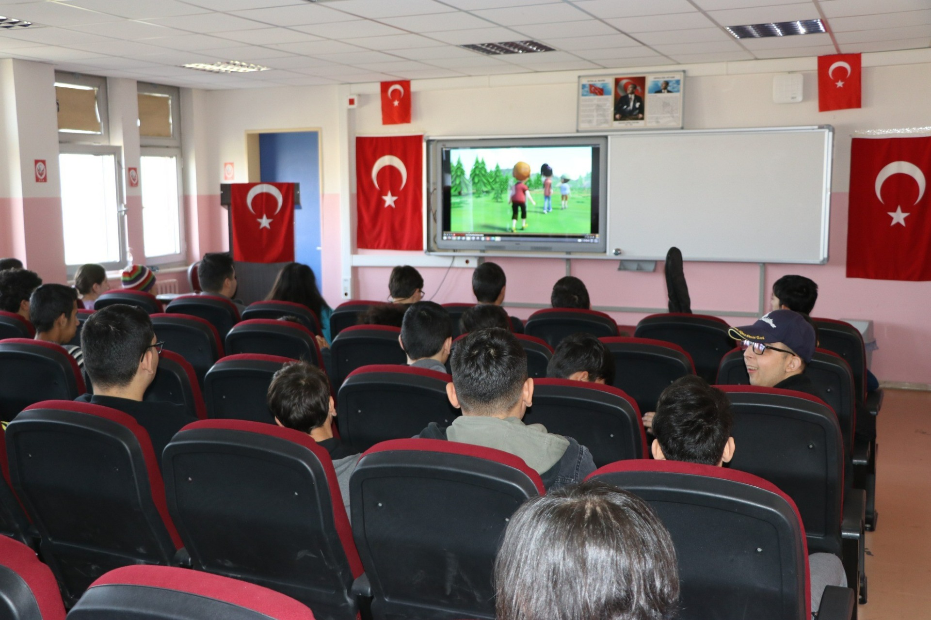 Muğla’da öğretmen ve öğrencilere yangın eğitimi 