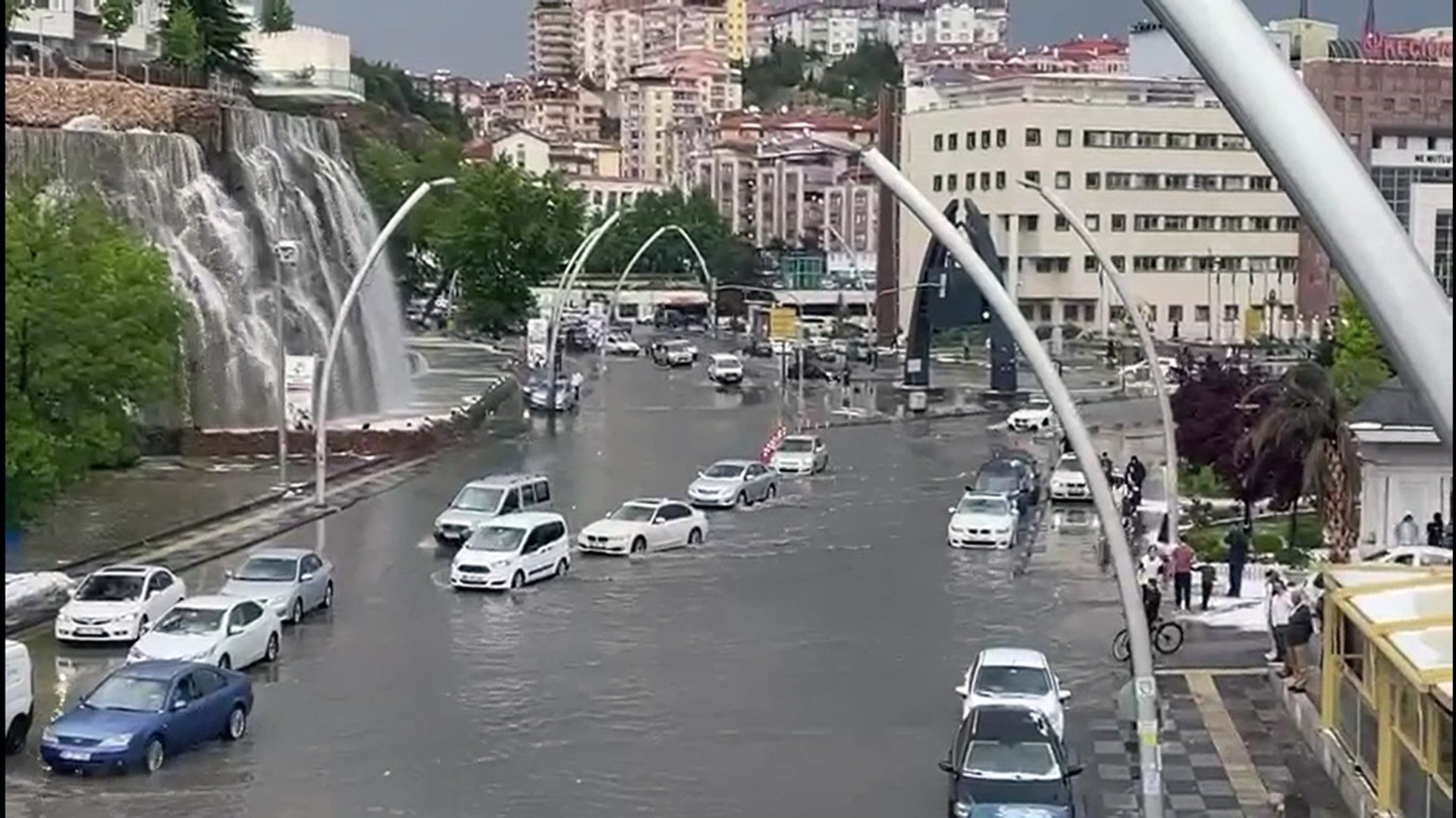 'Büyük şehirler iklim krizi hazırlığında sınıfta kaldı'