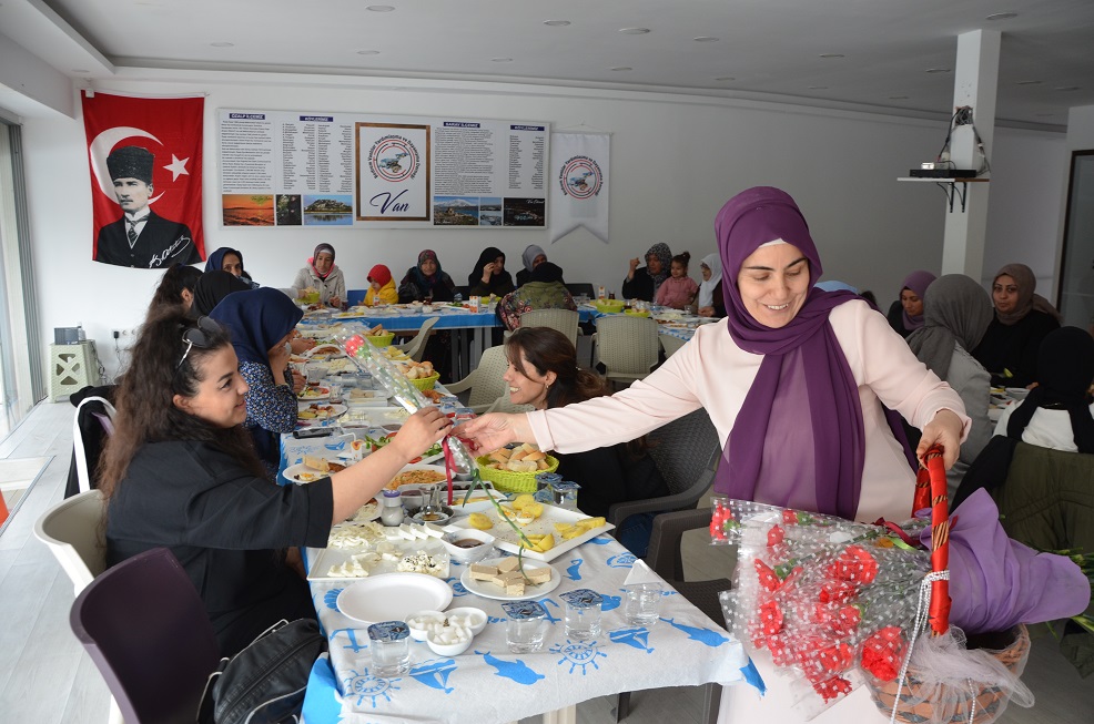 Bodrum Vanlılar Derneği'nden depremzede kadınlara özel etkinlik