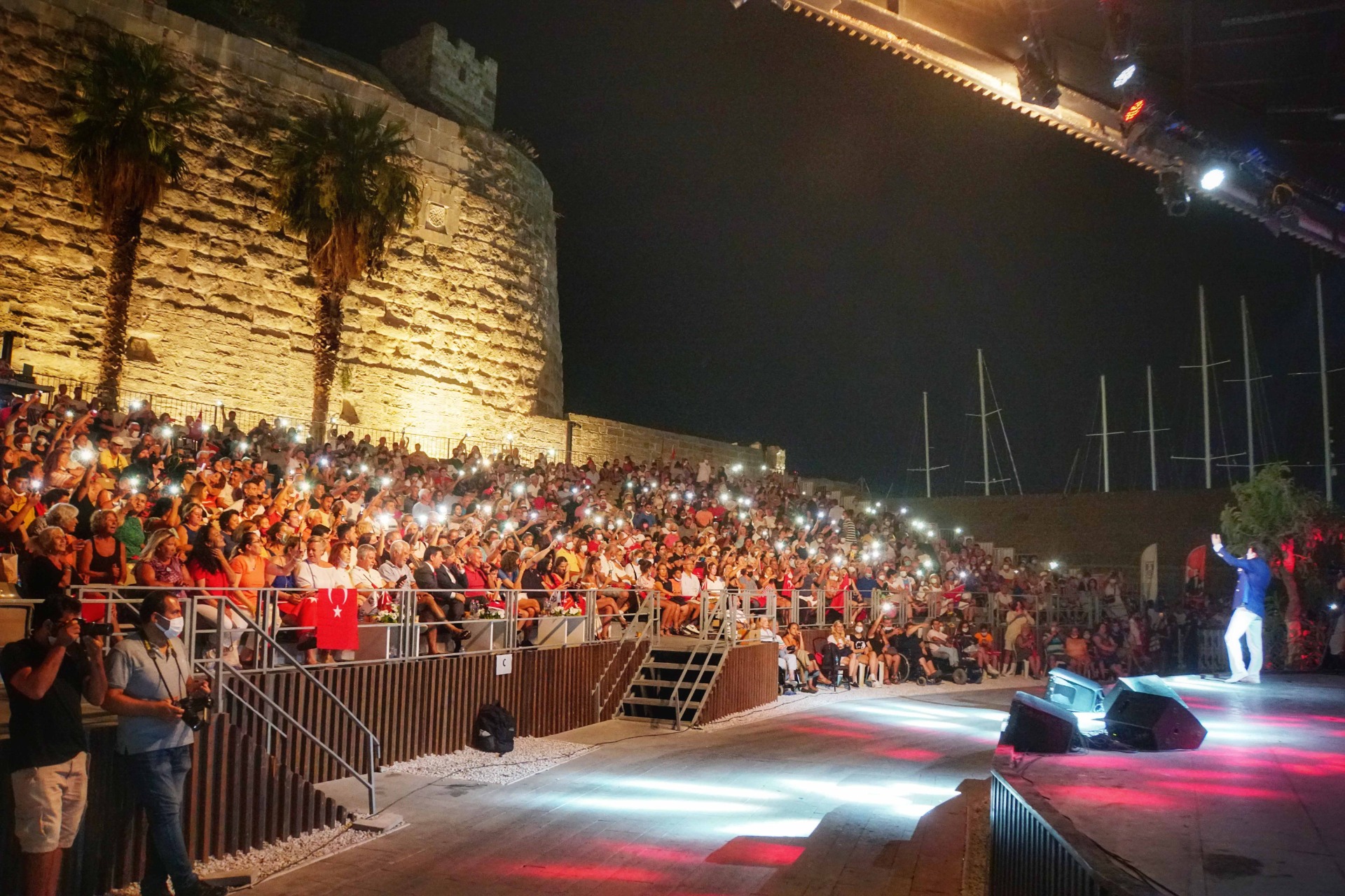 BÜYÜK ZAFERİN 99. YILI BODRUM'DA KONSERLE KUTLANDI