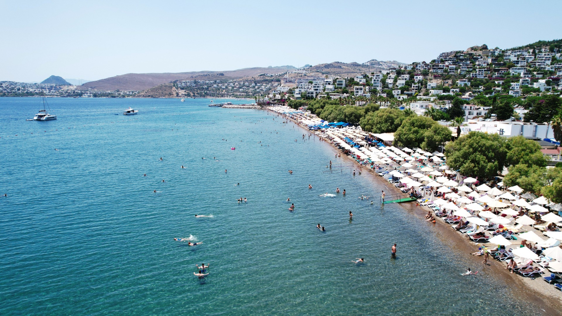 Bodrum’a 3 günde 75 bin araç giriş yaptı