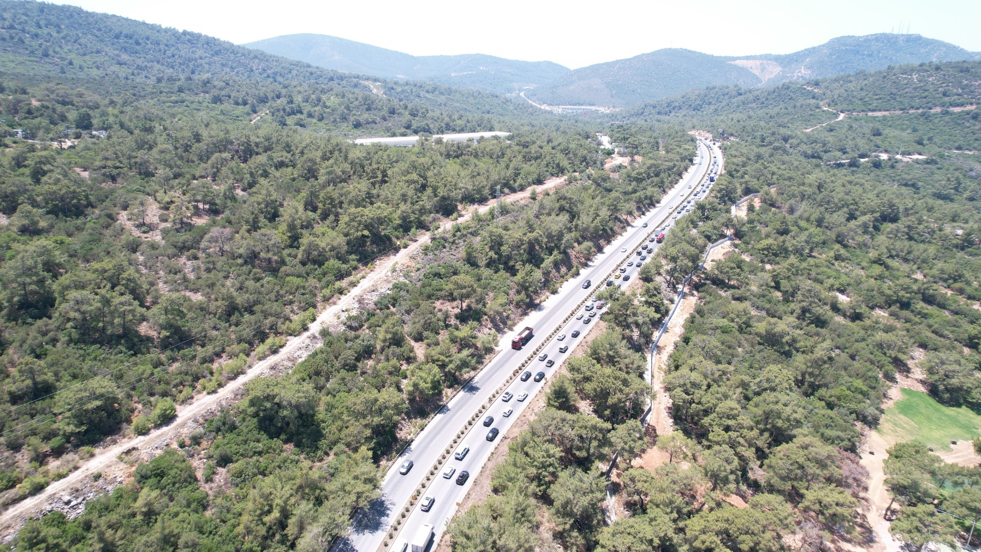 Bodrum’a 3 günde 75 bin araç giriş yaptı