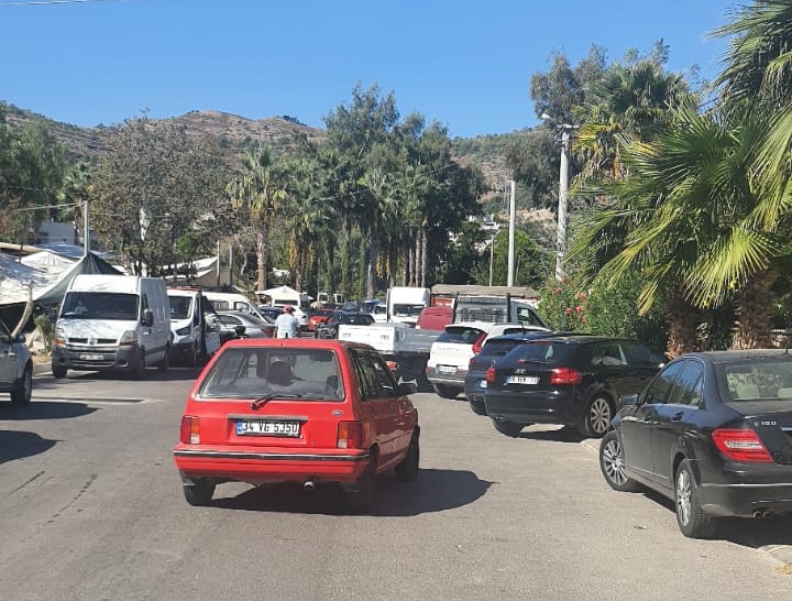 Bodrum Gölköy’de ‘Park’ın üstüne beton dökülüp 'Pazar Yeri' yapıldı!