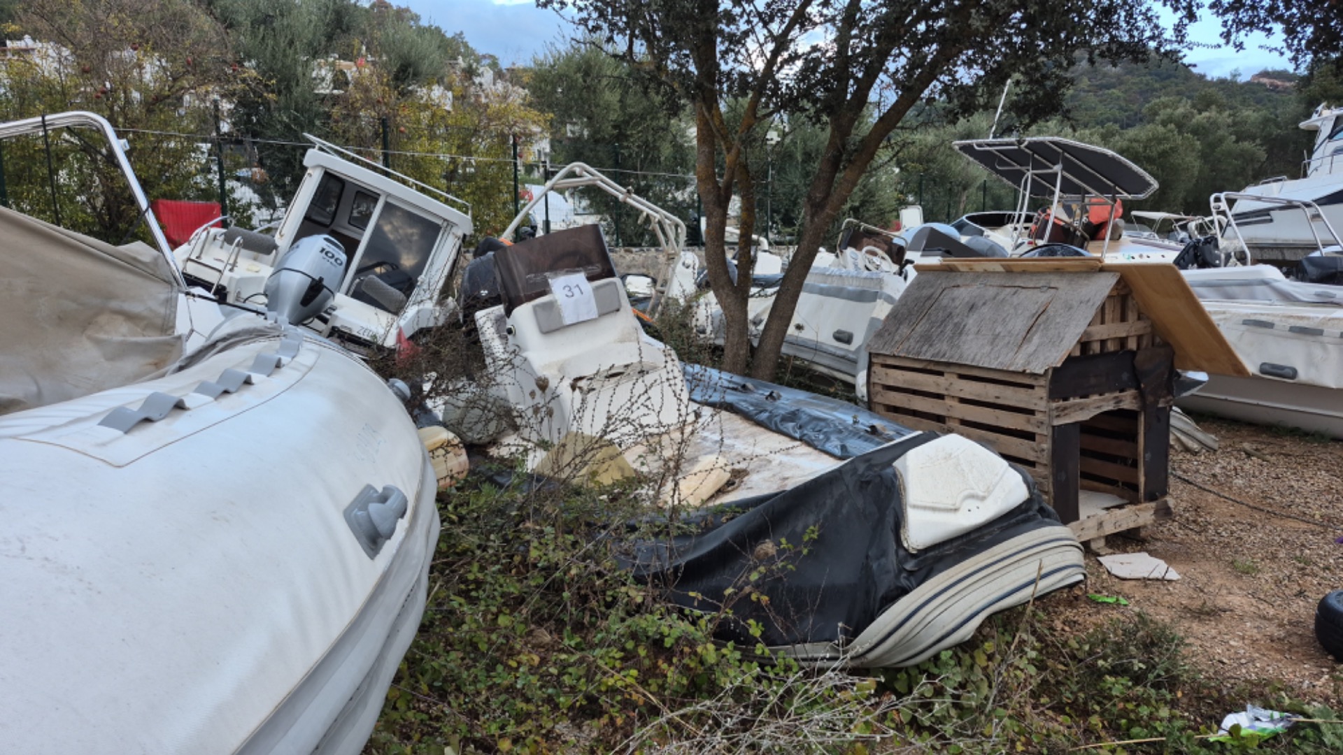 Bodrum'da operasyonlarda ele geçirilen deniz taşıtları ihaleyle satıldı