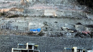 Bodrum’da büyük talan! Dağı bile parçaladılar