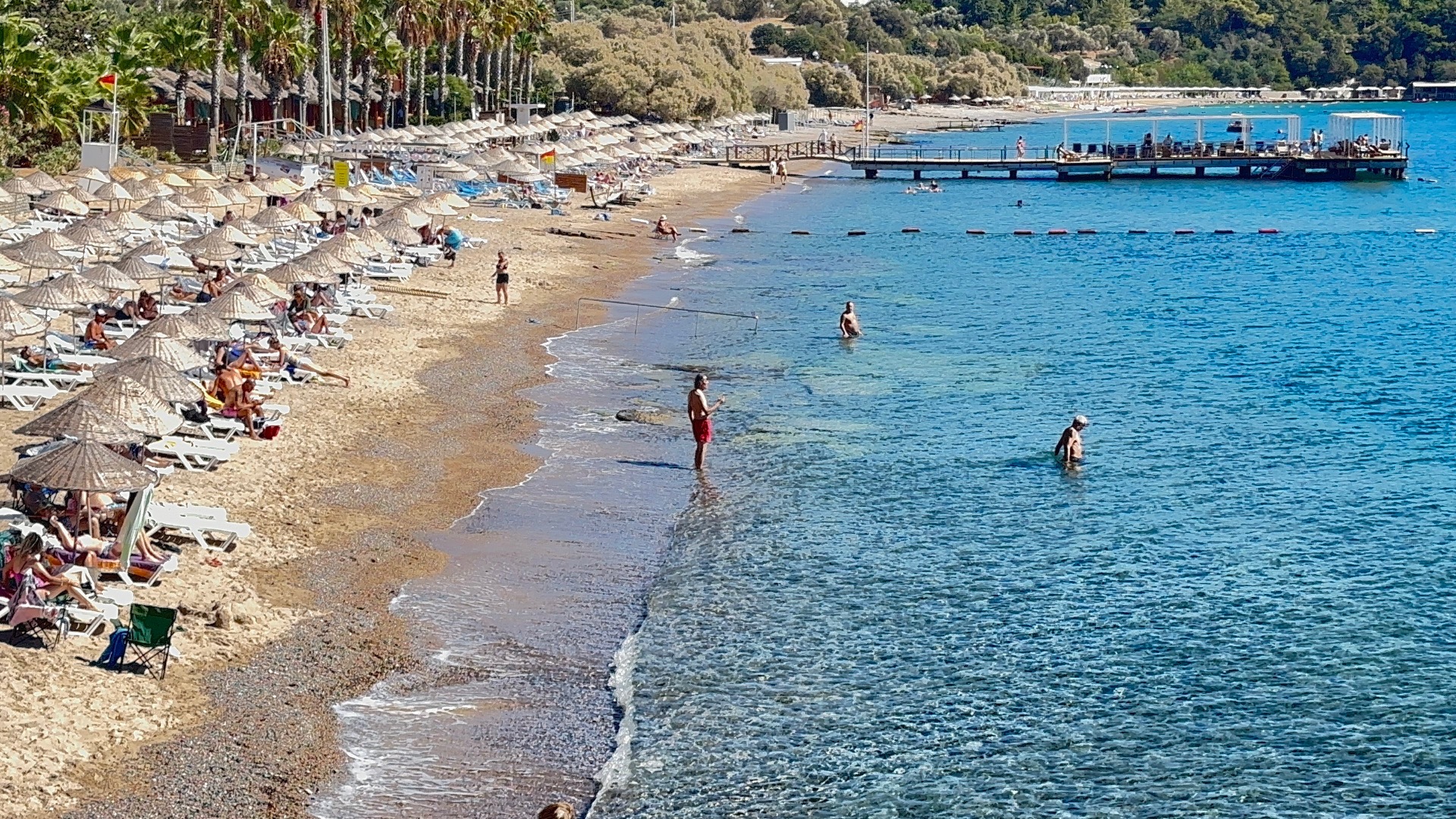 Bodrum'da yazdan kalma günler yaşanıyor