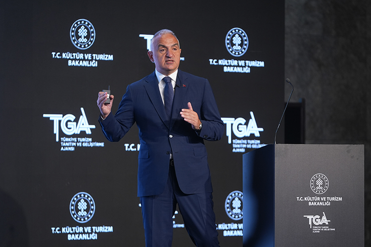 Bakan Ersoy açıkladı: ‘2025 yılı turizm gelirlerinde ilk çeyrek itibarıyla rekor gelir!’