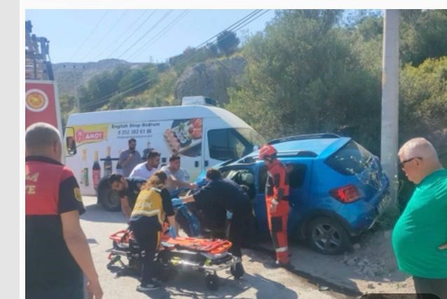 Otomobil ile kamyonetin çarpıştığı kazada 1 kişi hayatını kaybetti 