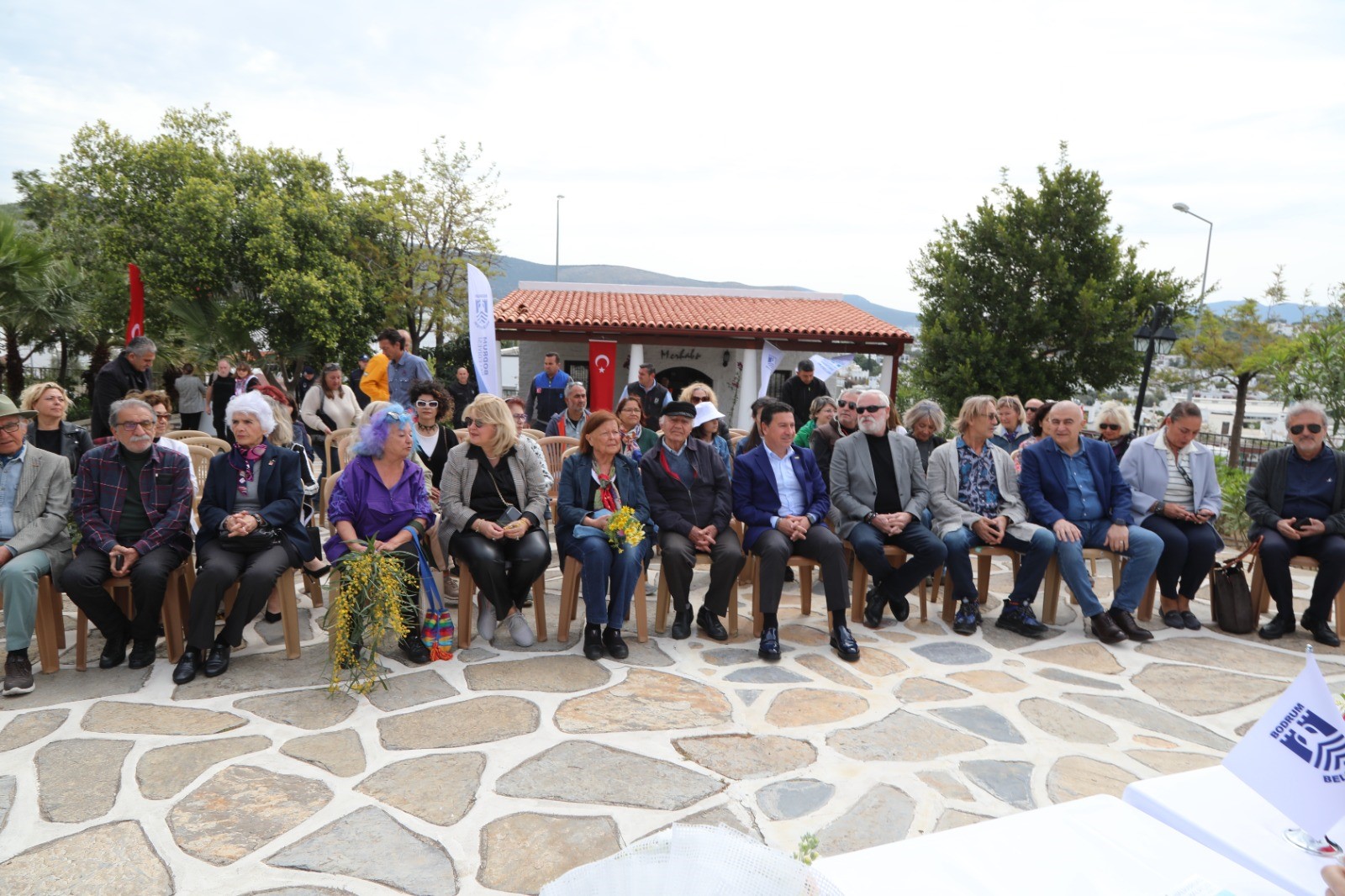 Halikarnas Balıkçısı'nın 'Merhaba'sı logosunu arıyor