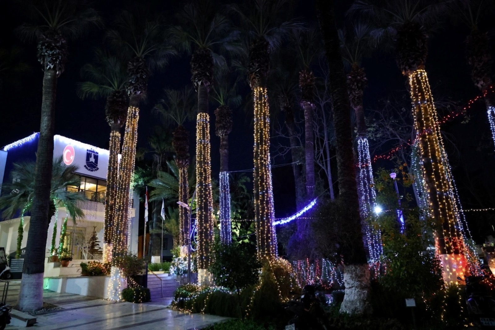 Yeni Yılda Meydanın Işıltısı Fotoğraf Karelerinde Ölümsüzleşti