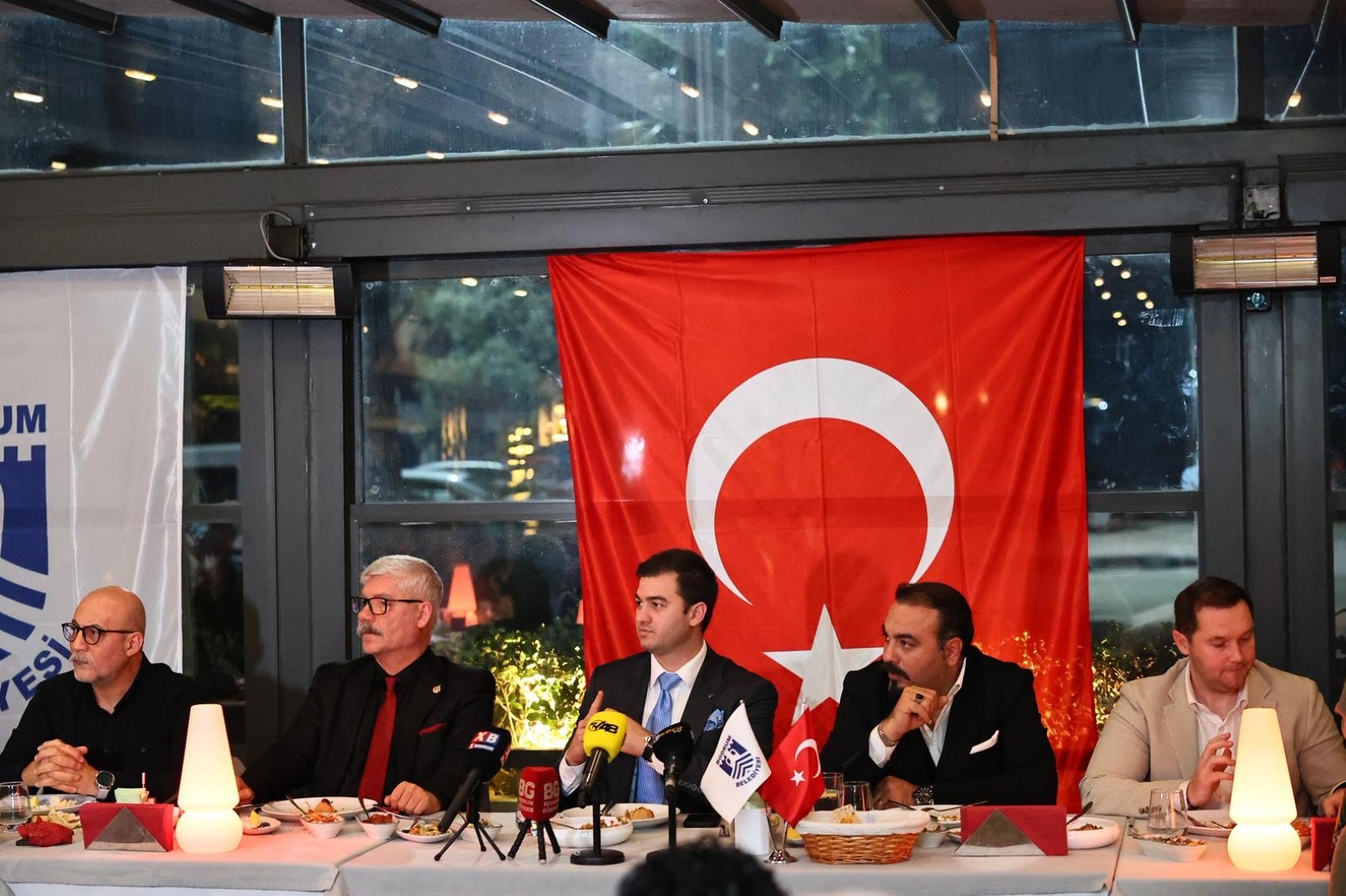 Başkan Mandalinci Basın Mensupları İle Bir Araya Geldi